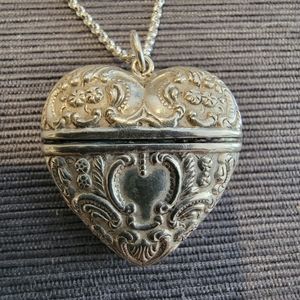 Locket Necklace (Silver)